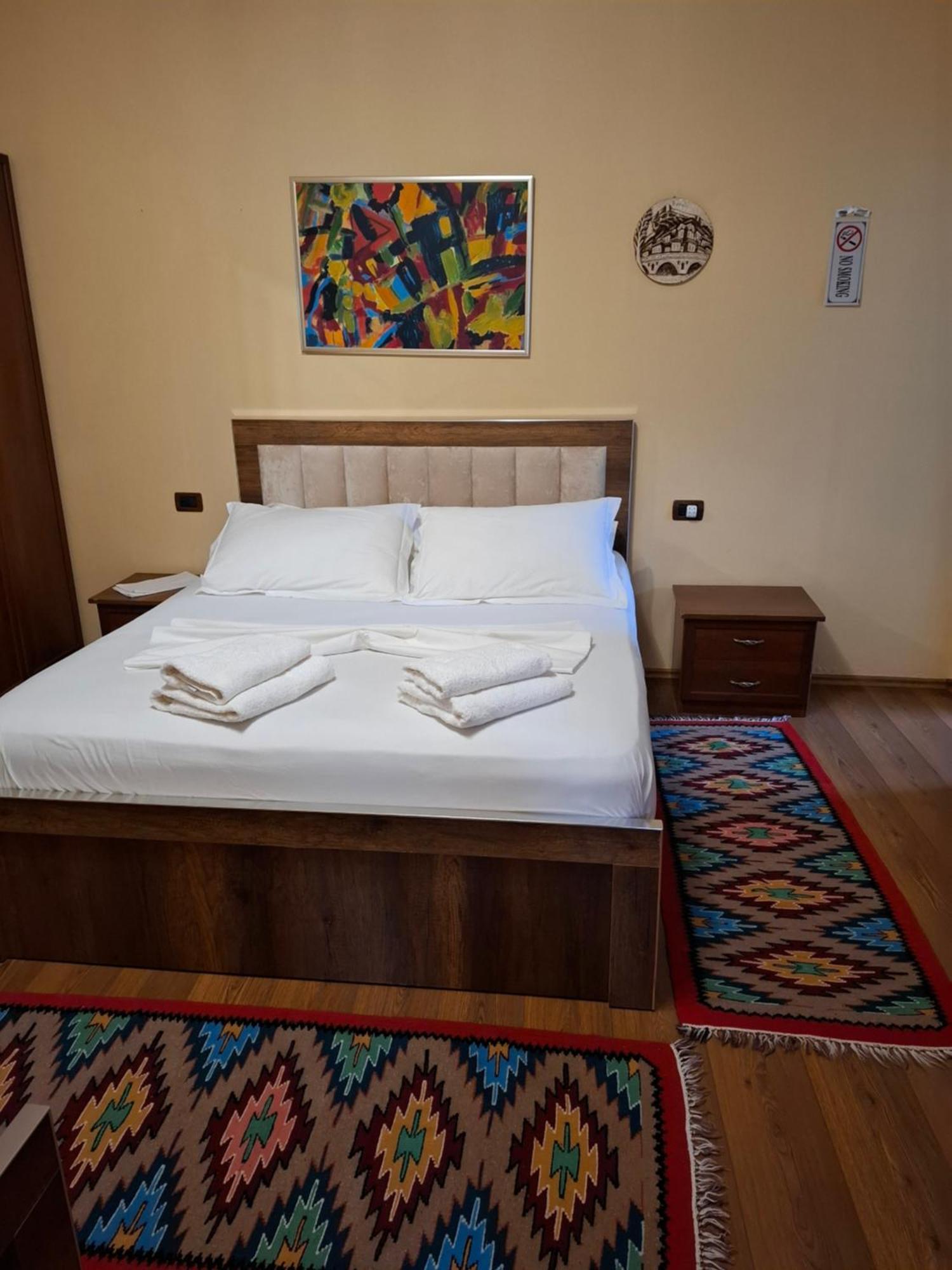 Vila Haznedari-City Center Berat Extérieur photo